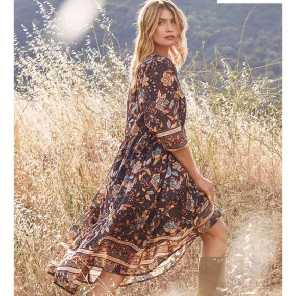 Evereve Dresses & Skirts - Sundry for Evereve NWT Felicity Floral 100% Cotton V Neck Midi Dress // S